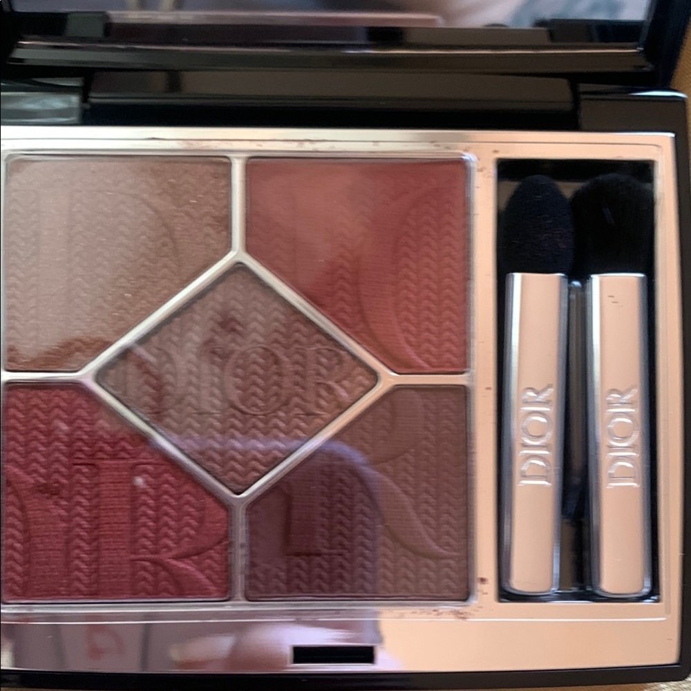Dior Glossy Black Eyeshadow Makeup Compact - Picture 5 of 5